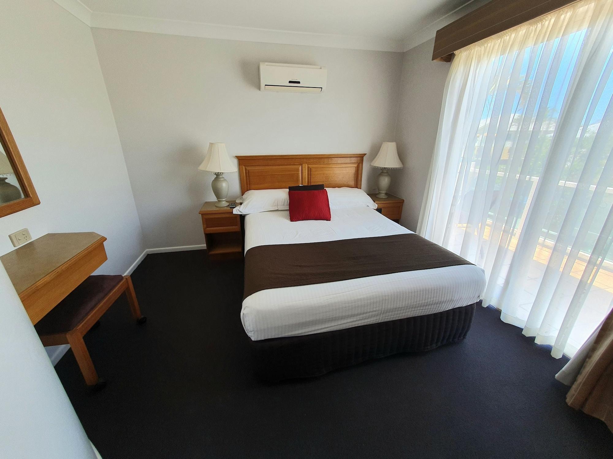 Mcnevins Maryborough Motel Eksteriør billede